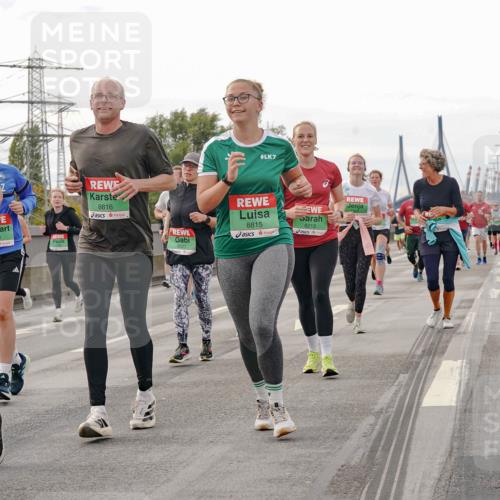 03.10.2025 - Köhlbrandbrückenlauf Michael Burmester http://msf.ph/oto/9162161 03.10.2025 16:03:54 Position 3 9530, 7906, 8816, 7, 8815, 8215 meine-sportfotos.de