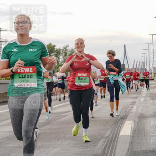 03.10.2025 - Köhlbrandbrückenlauf Michael Burmester http://msf.ph/oto/9162164 03.10.2025 16:03:55 Position 3 8816, 7, 8815, 8215 meine-sportfotos.de
