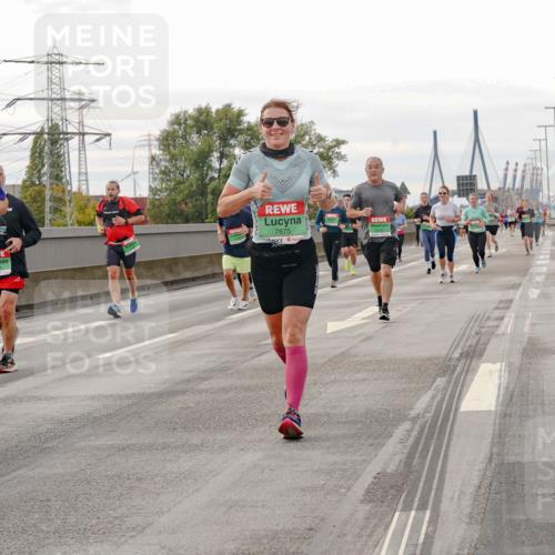 03.10.2025 - Köhlbrandbrückenlauf Michael Burmester http://msf.ph/oto/9162213 03.10.2025 16:04:09 Position 3 9496, 7875 meine-sportfotos.de