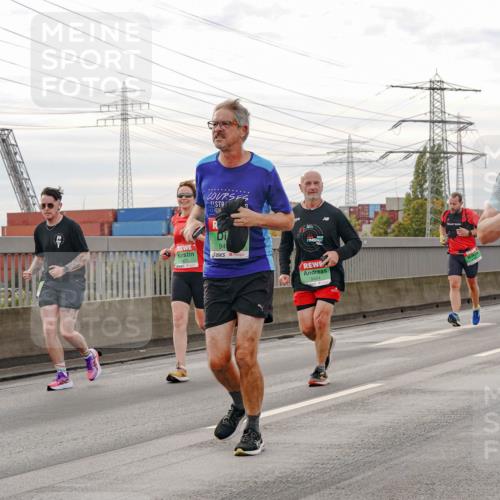 03.10.2025 - Köhlbrandbrückenlauf Michael Burmester http://msf.ph/oto/9162214 03.10.2025 16:04:10 Position 3 94, 9424, 7875 meine-sportfotos.de