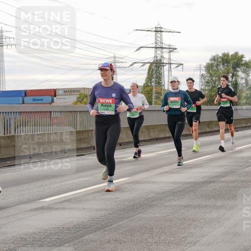03.10.2025 - Köhlbrandbrückenlauf Michael Burmester http://msf.ph/oto/9162228 03.10.2025 16:04:15 Position 3 9472, 7088 meine-sportfotos.de