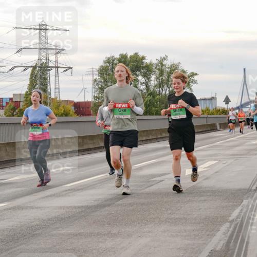 03.10.2025 - Köhlbrandbrückenlauf Michael Burmester http://msf.ph/oto/9162247 03.10.2025 16:04:21 Position 3 9621, 9622 meine-sportfotos.de