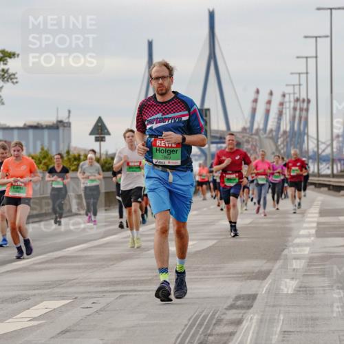03.10.2025 - Köhlbrandbrückenlauf Michael Burmester http://msf.ph/oto/9162266 03.10.2025 16:04:30 Position 3 7869 meine-sportfotos.de