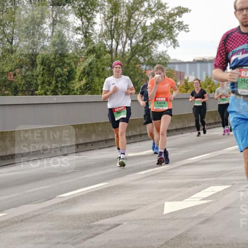 03.10.2025 - Köhlbrandbrückenlauf Michael Burmester http://msf.ph/oto/9162271 03.10.2025 16:04:32 Position 3 7930, 7869 meine-sportfotos.de