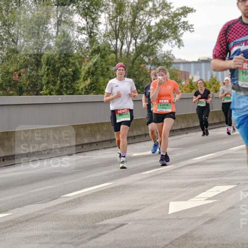 03.10.2025 - Köhlbrandbrückenlauf Michael Burmester http://msf.ph/oto/9162272 03.10.2025 16:04:32 Position 3 7869 meine-sportfotos.de