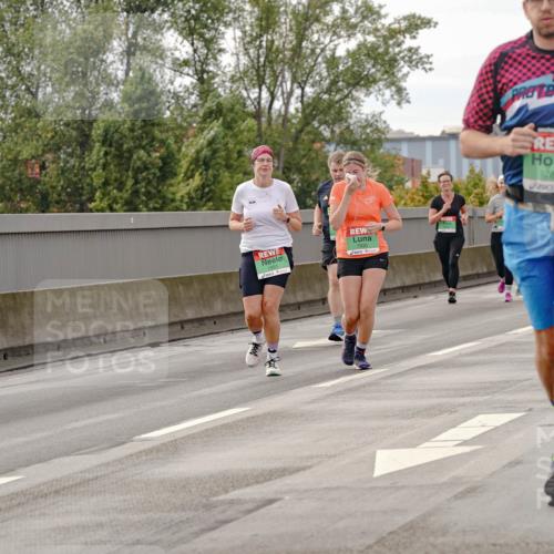 03.10.2025 - Köhlbrandbrückenlauf Michael Burmester http://msf.ph/oto/9162273 03.10.2025 16:04:32 Position 3 7931, 7930, 7869, 6 meine-sportfotos.de