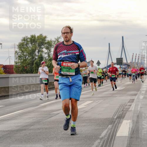 03.10.2025 - Köhlbrandbrückenlauf Michael Burmester http://msf.ph/oto/9162274 03.10.2025 16:04:34 Position 3 7869, 199 meine-sportfotos.de