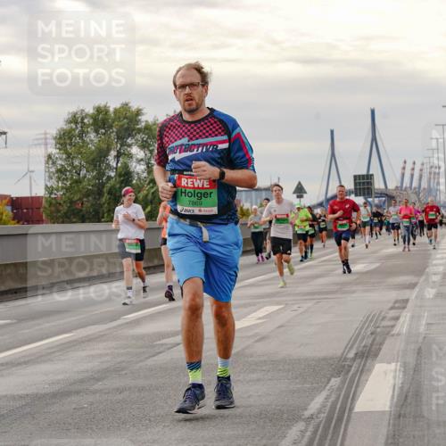 03.10.2025 - Köhlbrandbrückenlauf Michael Burmester http://msf.ph/oto/9162275 03.10.2025 16:04:34 Position 3 7869 meine-sportfotos.de