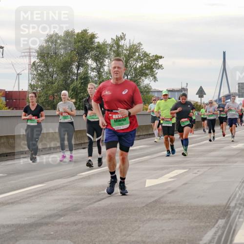 03.10.2025 - Köhlbrandbrückenlauf Michael Burmester http://msf.ph/oto/9162289 03.10.2025 16:04:42 Position 3 7376 meine-sportfotos.de