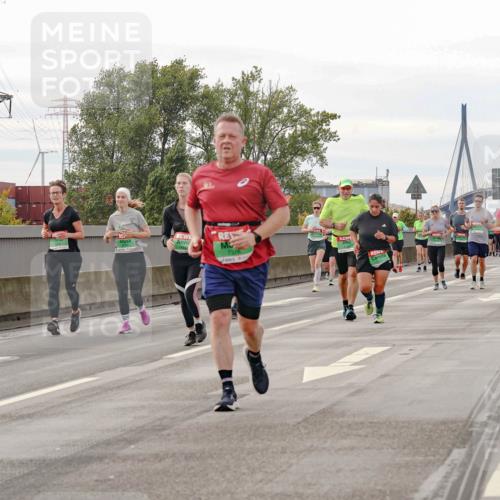 03.10.2025 - Köhlbrandbrückenlauf Michael Burmester http://msf.ph/oto/9162291 03.10.2025 16:04:42 Position 3  meine-sportfotos.de