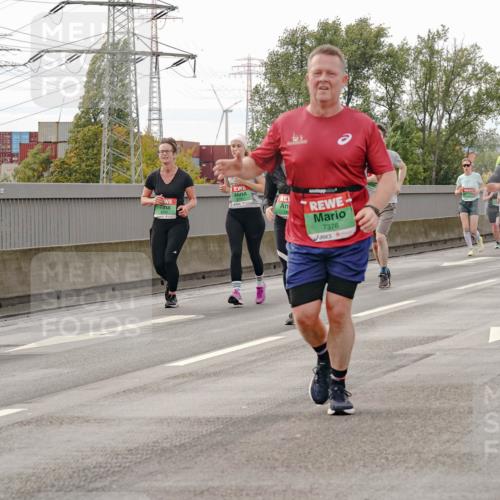 03.10.2025 - Köhlbrandbrückenlauf Michael Burmester http://msf.ph/oto/9162294 03.10.2025 16:04:43 Position 3 7376 meine-sportfotos.de