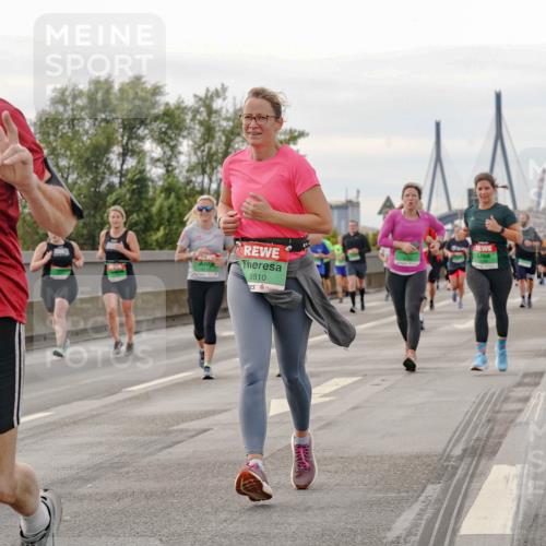 03.10.2025 - Köhlbrandbrückenlauf Michael Burmester http://msf.ph/oto/9162314 03.10.2025 16:04:50 Position 3 8615, 8810 meine-sportfotos.de