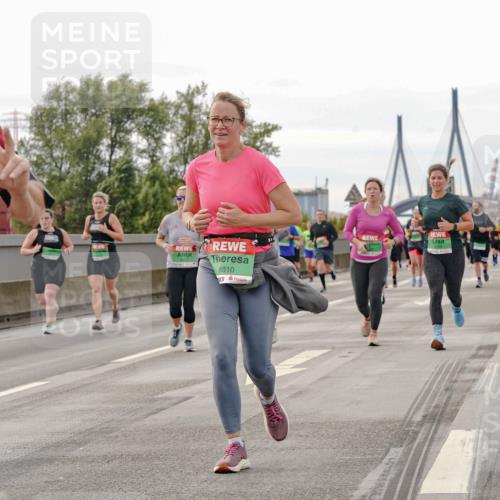 03.10.2025 - Köhlbrandbrückenlauf Michael Burmester http://msf.ph/oto/9162315 03.10.2025 16:04:50 Position 3 8615, 8810 meine-sportfotos.de