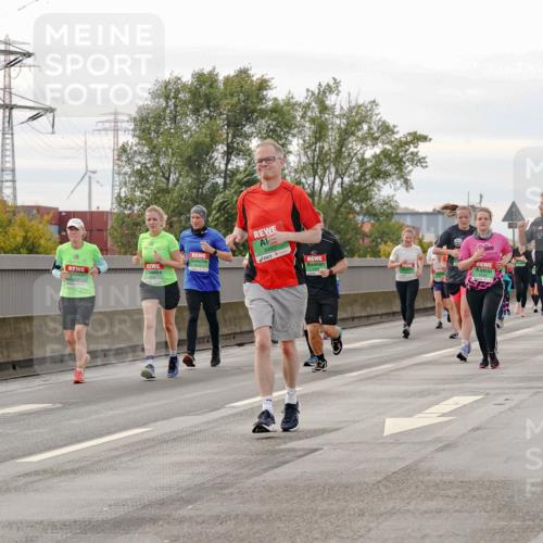 03.10.2025 - Köhlbrandbrückenlauf Michael Burmester http://msf.ph/oto/9162331 03.10.2025 16:04:57 Position 3 8460 meine-sportfotos.de