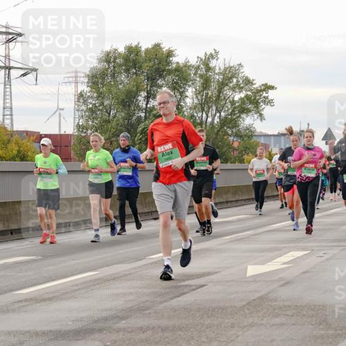 03.10.2025 - Köhlbrandbrückenlauf Michael Burmester http://msf.ph/oto/9162332 03.10.2025 16:04:58 Position 3 9548, 8460 meine-sportfotos.de