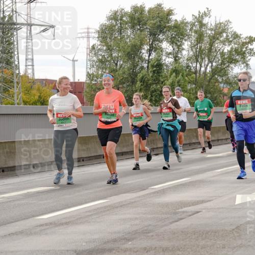 03.10.2025 - Köhlbrandbrückenlauf Michael Burmester http://msf.ph/oto/9162350 03.10.2025 16:05:05 Position 3 8181, 8017, 8007 meine-sportfotos.de