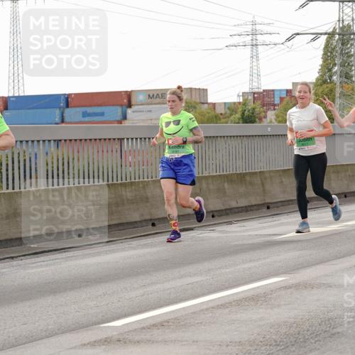 03.10.2025 - Köhlbrandbrückenlauf Michael Burmester http://msf.ph/oto/9162355 03.10.2025 16:05:07 Position 3 8190, 8181 meine-sportfotos.de