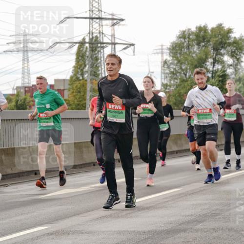 03.10.2025 - Köhlbrandbrückenlauf Michael Burmester http://msf.ph/oto/9162373 03.10.2025 16:05:13 Position 3 9225, 7957, 9133, 7362 meine-sportfotos.de