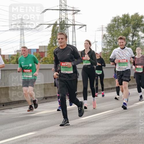03.10.2025 - Köhlbrandbrückenlauf Michael Burmester http://msf.ph/oto/9162375 03.10.2025 16:05:13 Position 3 9225, 9610, 7957, 7362 meine-sportfotos.de