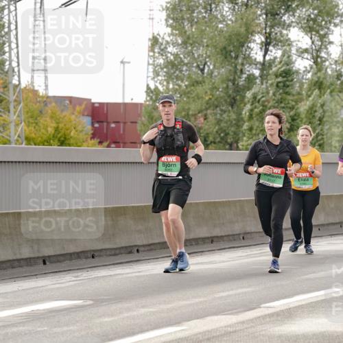 03.10.2025 - Köhlbrandbrückenlauf Michael Burmester http://msf.ph/oto/9162404 03.10.2025 16:05:25 Position 3 8062, 8117, 8173 meine-sportfotos.de
