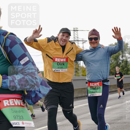 03.10.2025 - Köhlbrandbrückenlauf Michael Burmester http://msf.ph/oto/9162435 03.10.2025 16:05:32 Position 3 14, 9733, 8194, 8306 meine-sportfotos.de