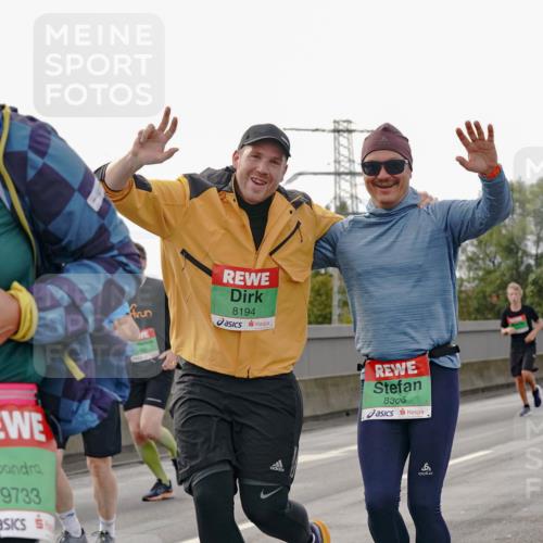 03.10.2025 - Köhlbrandbrückenlauf Michael Burmester http://msf.ph/oto/9162436 03.10.2025 16:05:32 Position 3 9733, 8194, 8306 meine-sportfotos.de