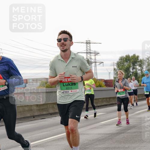 03.10.2025 - Köhlbrandbrückenlauf Michael Burmester http://msf.ph/oto/9162453 03.10.2025 16:05:39 Position 3 8290, 8314, 8315 meine-sportfotos.de