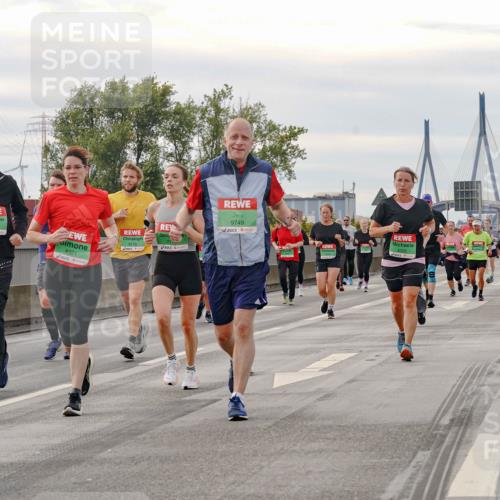 03.10.2025 - Köhlbrandbrückenlauf Michael Burmester http://msf.ph/oto/9162468 03.10.2025 16:05:45 Position 3 586, 9749, 8480, 8321 meine-sportfotos.de