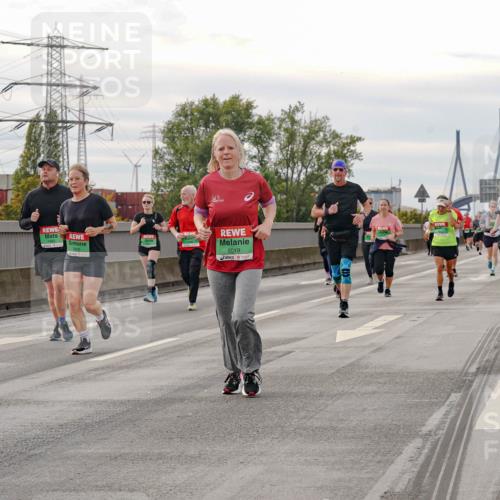 03.10.2025 - Köhlbrandbrückenlauf Michael Burmester http://msf.ph/oto/9162481 03.10.2025 16:05:51 Position 3 7816, 8019 meine-sportfotos.de