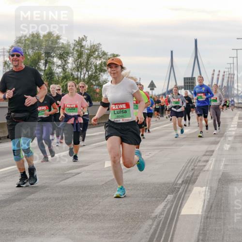 03.10.2025 - Köhlbrandbrückenlauf Michael Burmester http://msf.ph/oto/9162489 03.10.2025 16:05:54 Position 3 8044 meine-sportfotos.de