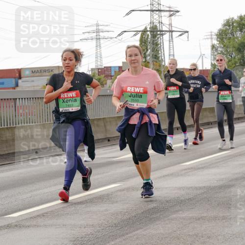 03.10.2025 - Köhlbrandbrückenlauf Michael Burmester http://msf.ph/oto/9162498 03.10.2025 16:05:57 Position 3 7550, 7453, 7436 meine-sportfotos.de