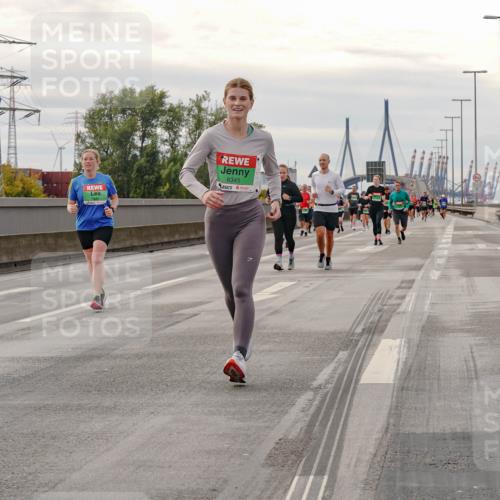 03.10.2025 - Köhlbrandbrückenlauf Michael Burmester http://msf.ph/oto/9162517 03.10.2025 16:06:02 Position 3 735, 8345 meine-sportfotos.de