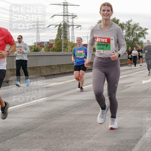 03.10.2025 - Köhlbrandbrückenlauf Michael Burmester http://msf.ph/oto/9162521 03.10.2025 16:06:03 Position 3 8263, 8345 meine-sportfotos.de