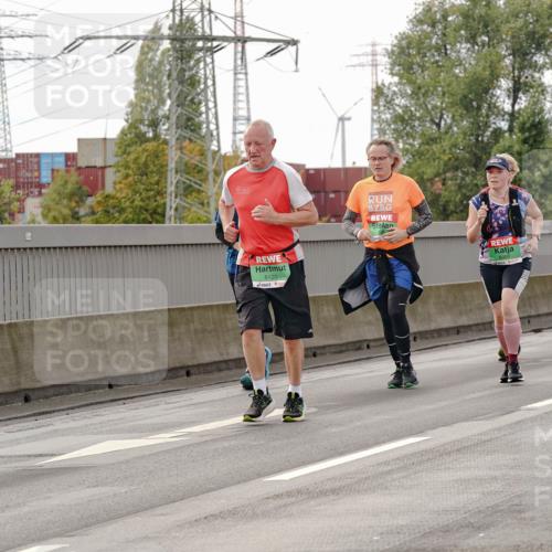 03.10.2025 - Köhlbrandbrückenlauf Michael Burmester http://msf.ph/oto/9162557 03.10.2025 16:06:16 Position 3 8120, 9647 meine-sportfotos.de