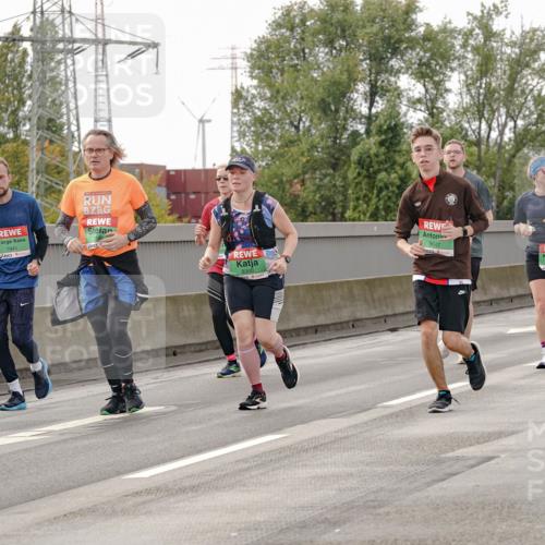 03.10.2025 - Köhlbrandbrückenlauf Michael Burmester http://msf.ph/oto/9162562 03.10.2025 16:06:18 Position 3 8120, 7941, 8300, 9647, 7973 meine-sportfotos.de
