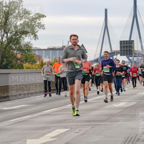 03.10.2025 - Köhlbrandbrückenlauf Michael Burmester http://msf.ph/oto/9162576 03.10.2025 16:06:23 Position 3  meine-sportfotos.de