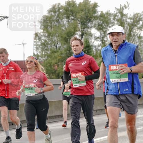 03.10.2025 - Köhlbrandbrückenlauf Michael Burmester http://msf.ph/oto/9162600 03.10.2025 16:06:37 Position 3 9556, 9141, 8576, 21, 097 meine-sportfotos.de