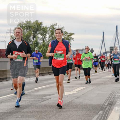 03.10.2025 - Köhlbrandbrückenlauf Michael Burmester http://msf.ph/oto/9162631 03.10.2025 16:06:49 Position 3 7563, 574 meine-sportfotos.de