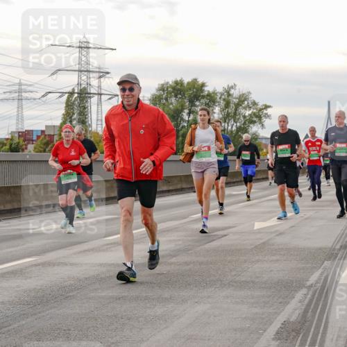 03.10.2025 - Köhlbrandbrückenlauf Michael Burmester http://msf.ph/oto/9162653 03.10.2025 16:06:58 Position 3  meine-sportfotos.de