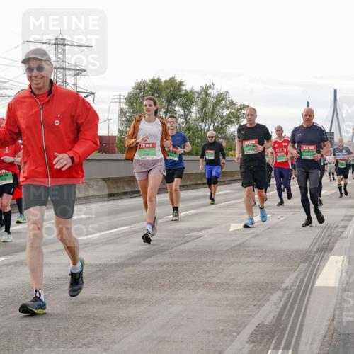 03.10.2025 - Köhlbrandbrückenlauf Michael Burmester http://msf.ph/oto/9162656 03.10.2025 16:06:59 Position 3 9705 meine-sportfotos.de