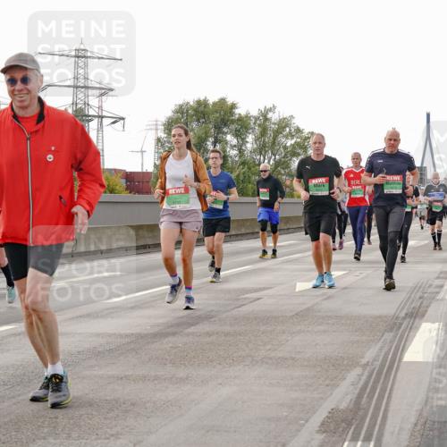 03.10.2025 - Köhlbrandbrückenlauf Michael Burmester http://msf.ph/oto/9162658 03.10.2025 16:06:59 Position 3 9273, 9705 meine-sportfotos.de