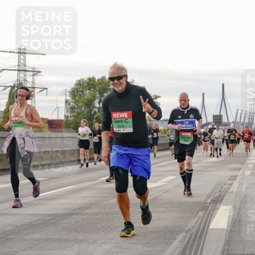 03.10.2025 - Köhlbrandbrückenlauf Michael Burmester http://msf.ph/oto/9162681 03.10.2025 16:07:06 Position 3 8830 meine-sportfotos.de