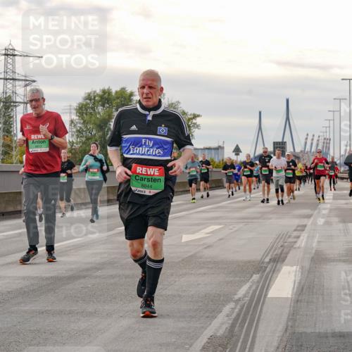 03.10.2025 - Köhlbrandbrückenlauf Michael Burmester http://msf.ph/oto/9162689 03.10.2025 16:07:09 Position 3 9613, 8844 meine-sportfotos.de