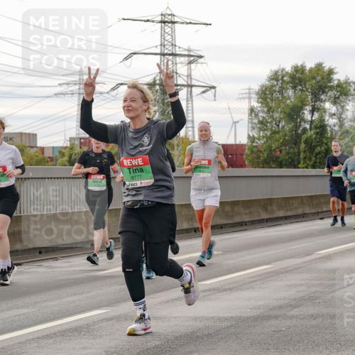 03.10.2025 - Köhlbrandbrückenlauf Michael Burmester http://msf.ph/oto/9162698 03.10.2025 16:07:12 Position 3 8953, 8239, 8777 meine-sportfotos.de