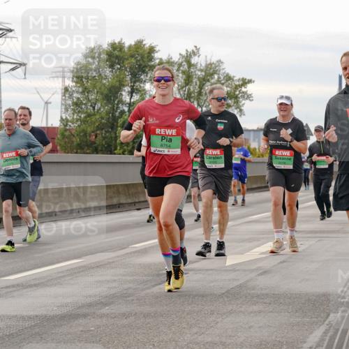 03.10.2025 - Köhlbrandbrückenlauf Michael Burmester http://msf.ph/oto/9162711 03.10.2025 16:07:16 Position 3 7375, 8754, 8100, 8016, 8752 meine-sportfotos.de