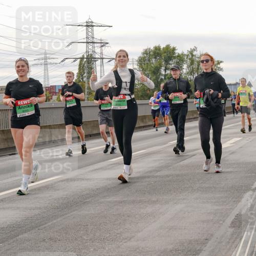 03.10.2025 - Köhlbrandbrückenlauf Michael Burmester http://msf.ph/oto/9162727 03.10.2025 16:07:22 Position 3 8050, 8155 meine-sportfotos.de
