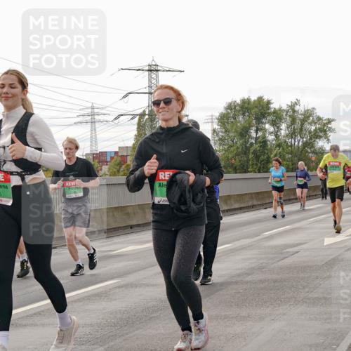 03.10.2025 - Köhlbrandbrückenlauf Michael Burmester http://msf.ph/oto/9162732 03.10.2025 16:07:23 Position 3 155 meine-sportfotos.de