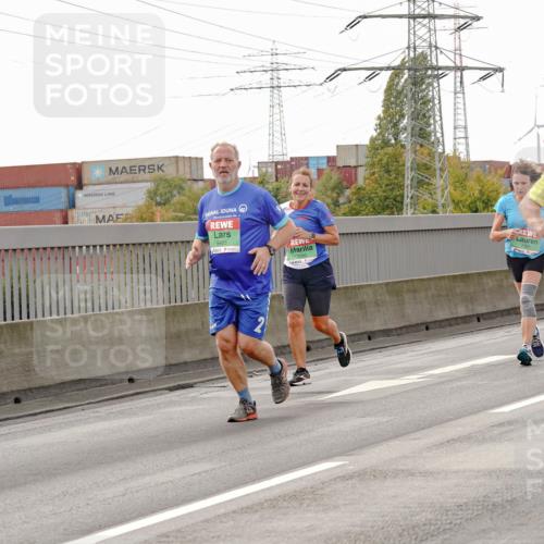 03.10.2025 - Köhlbrandbrückenlauf Michael Burmester http://msf.ph/oto/9162740 03.10.2025 16:07:27 Position 3 9455, 8507, 7580 meine-sportfotos.de