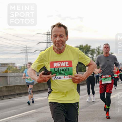 03.10.2025 - Köhlbrandbrückenlauf Michael Burmester http://msf.ph/oto/9162748 03.10.2025 16:07:29 Position 3 8507, 9297 meine-sportfotos.de