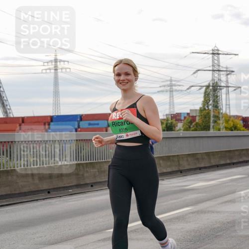 03.10.2025 - Köhlbrandbrückenlauf Michael Burmester http://msf.ph/oto/9162762 03.10.2025 16:07:32 Position 3 8305 meine-sportfotos.de